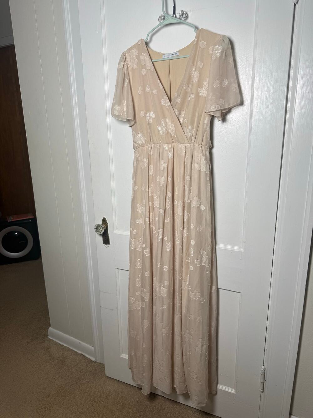 Baltic Born Faye Maxi Dress Cream Beige Floral Flutter Sleeve Women's Medium
